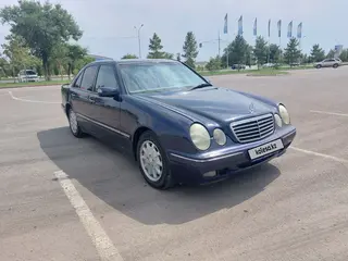 Mercedes-Benz E 280