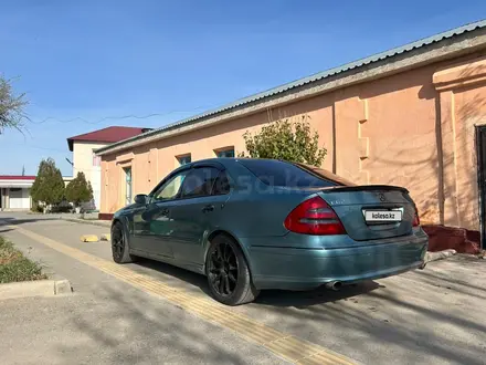 Mercedes-Benz E 320 2003 года за 4 000 000 тг. в Тараз – фото 8