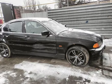 BMW 320 1998 года за 1 600 000 тг. в Тараз