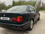 BMW 520 1993 года за 1 600 000 тг. в Алматы – фото 4