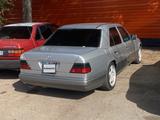 Mercedes-Benz E 320 1993 года за 1 100 000 тг. в Тараз