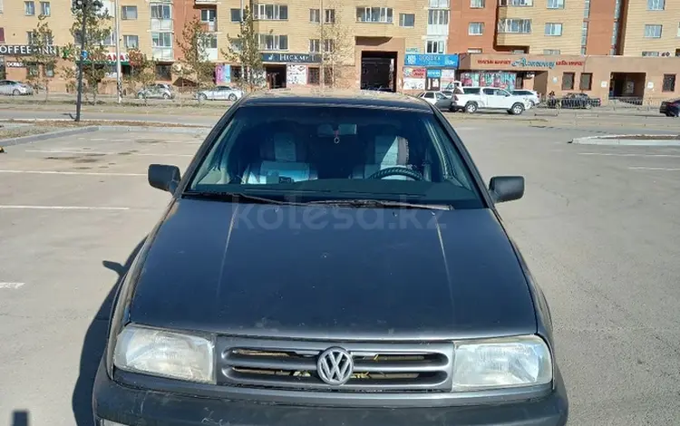 Volkswagen Vento 1994 года за 1 250 000 тг. в Астана