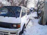 Toyota Hiace 1991 года за 800 000 тг. в Алматы – фото 4