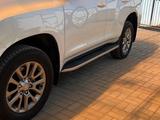 Toyota Land Cruiser Prado 2018 года за 24 000 000 тг. в Уральск – фото 3