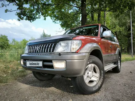 Toyota Land Cruiser Prado 2000 года за 8 800 000 тг. в Алматы – фото 2