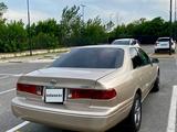 Toyota Camry 2000 годаүшін3 000 000 тг. в Шымкент – фото 4
