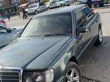 Mercedes-Benz E 200 1991 года за 1 350 000 тг. в Караганда – фото 3