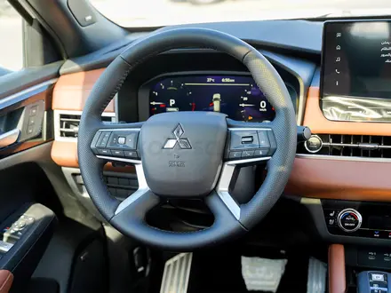 Mitsubishi Outlander 2026 года за 16 795 510 тг. в Алматы – фото 5
