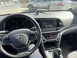 Hyundai Elantra 2015 года за 4 400 000 тг. в Атырау – фото 4