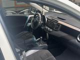 Toyota RAV4 2018 года за 9 300 000 тг. в Уральск