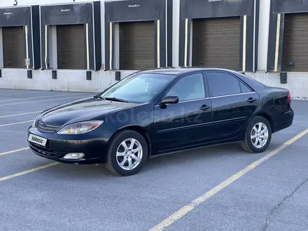 Toyota Camry 2004 года за 3 800 000 тг. в Караганда