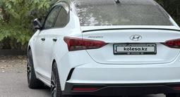 Hyundai Accent 2020 года за 7 200 000 тг. в Алматы – фото 2