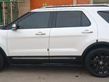 Ford Explorer 2018 года за 20 000 000 тг. в Алматы – фото 3