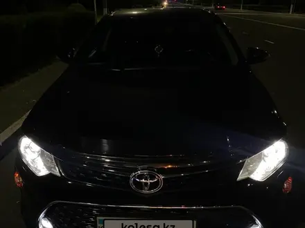 Toyota Camry 2018 года за 13 500 000 тг. в Экибастуз – фото 3