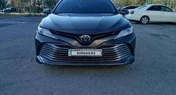 Toyota Camry 2018 года за 13 500 000 тг. в Шымкент