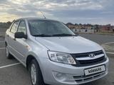ВАЗ (Lada) Granta 2190 2012 года за 1 780 000 тг. в Актобе – фото 2