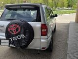 Toyota RAV4 2004 годаfor4 500 000 тг. в Семей – фото 3