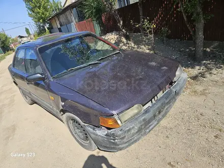 Mazda 323 1994 года за 480 000 тг. в Алматы – фото 3