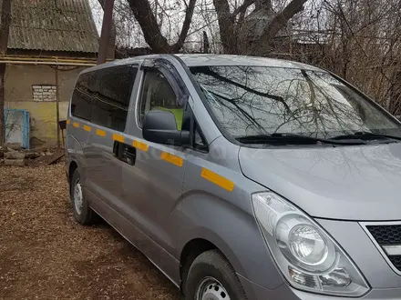 Hyundai H-1 2012 года за 8 000 000 тг. в Уральск – фото 2