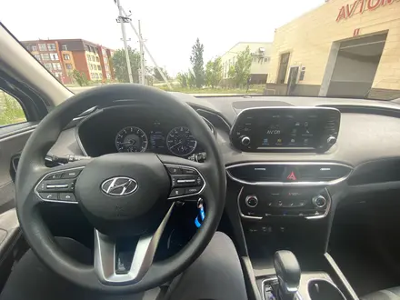 Hyundai Santa Fe 2019 года за 14 000 000 тг. в Уральск – фото 9