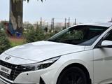 Hyundai Elantra 2023 года за 8 470 000 тг. в Семей