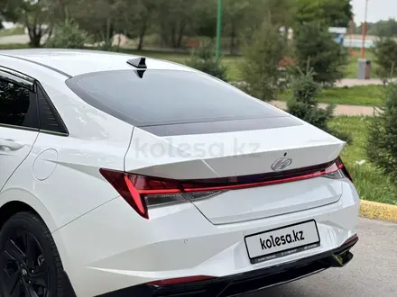 Hyundai Elantra 2023 года за 8 470 000 тг. в Семей – фото 9