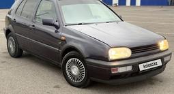 Volkswagen Golf 1996 года за 1 250 000 тг. в Алматы – фото 2