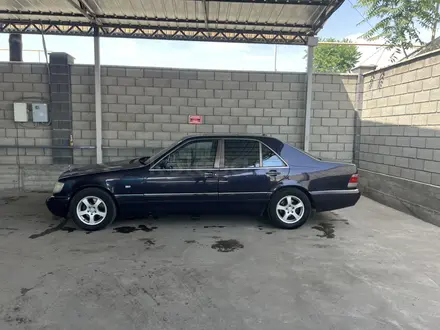 Mercedes-Benz S 320 1999 года за 3 200 000 тг. в Алматы – фото 2