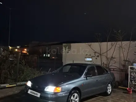 Toyota Carina E 1995 года за 1 850 000 тг. в Актау