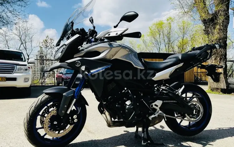 Yamaha  MT-09 Tracer (FJ-09) 2015 годаүшін3 800 000 тг. в Алматы