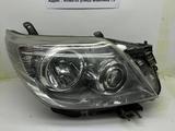 Фара б/у оригинал правая и левая от Toyota Land Cruiser Prado 150 2009-2013 за 1 000 тг. в Алматы