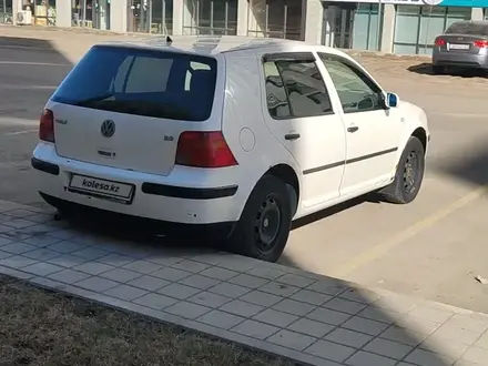 Volkswagen Golf 2001 года за 2 500 000 тг. в Астана