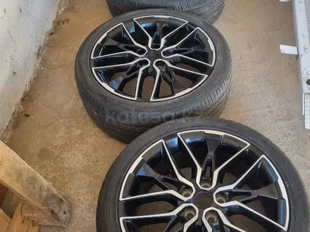 Диски с резиной за 380 000 тг. в Шымкент