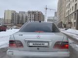 Mercedes-Benz E 320 1997 года за 2 600 000 тг. в Астана – фото 4