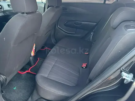 Chevrolet Aveo 2014 года за 2 990 000 тг. в Астана – фото 3