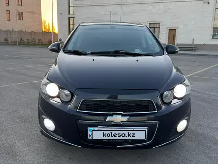Chevrolet Aveo 2014 года за 2 990 000 тг. в Астана – фото 2