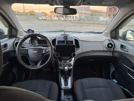 Chevrolet Aveo 2014 года за 2 990 000 тг. в Астана – фото 8
