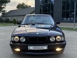BMW 525 1995 года за 5 300 000 тг. в Шу – фото 2