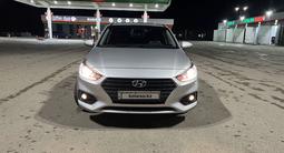 Hyundai Accent 2018 года за 8 150 000 тг. в Актобе – фото 2