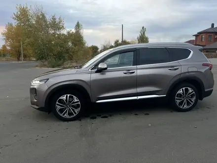 Hyundai Santa Fe 2019 года за 15 000 000 тг. в Усть-Каменогорск – фото 8