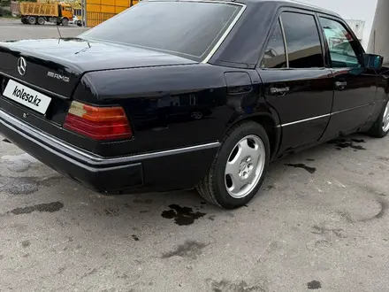 Mercedes-Benz E 230 1990 года за 1 100 000 тг. в Алматы – фото 3