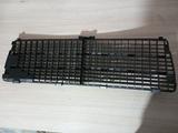 Мерседес 202 решетка радиатор (вставка) до рестайлинг за 7 000 тг. в Алматы – фото 3