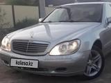 Mercedes-Benz S 320 2001 годаүшін5 000 000 тг. в Уральск – фото 2