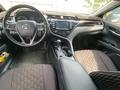 Toyota Camry 2019 года за 13 500 000 тг. в Атырау – фото 12