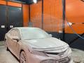 Toyota Camry 2019 года за 13 500 000 тг. в Атырау – фото 6