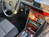 Mercedes-Benz E 230 1992 года за 3 150 000 тг. в Караганда – фото 2