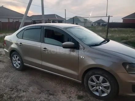 Volkswagen Polo 2015 года за 4 000 000 тг. в Актобе – фото 4