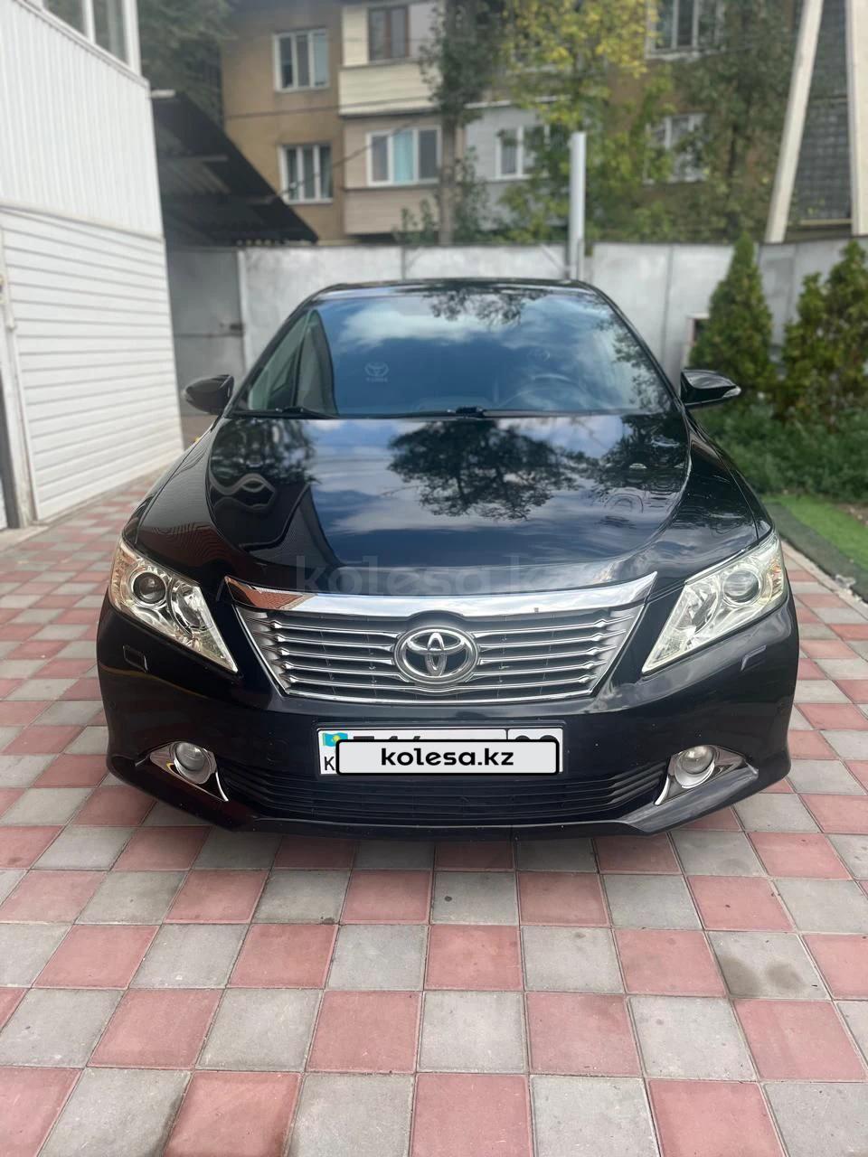 Toyota Camry 2012 г.