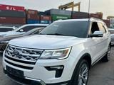 Ford Explorer 2018 года за 13 500 000 тг. в Алматы – фото 2
