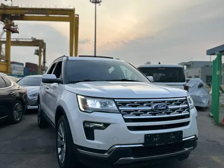 Ford Explorer 2018 года за 15 000 000 тг. в Алматы – фото 27